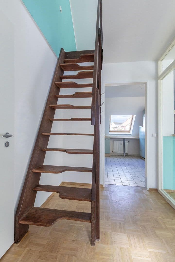 Prodej bytu 2+1 83 m², Neusserstr. 388, Köln, Severní Porýní-Vestfálsko Prodej bytu 2+1 83 m², Neusserstr. 388, Köln, Severní Porýní-Vestfálsko