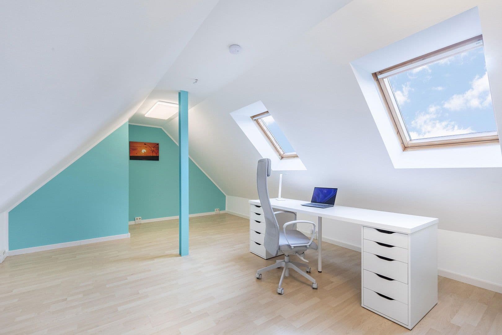 Prodej bytu 2+1 83 m², Neusserstr. 388, Köln, Severní Porýní-Vestfálsko Prodej bytu 2+1 83 m², Neusserstr. 388, Köln, Severní Porýní-Vestfálsko