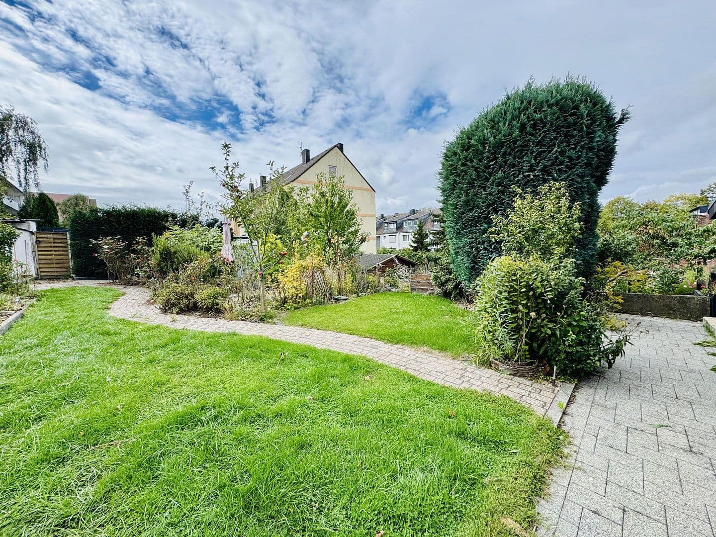 Prodej domu 182 m², pozemek 757 m², Aldenhoven, Severní Porýní-Vestfálsko Prodej domu 182 m², pozemek 757 m², Aldenhoven, Severní Porýní-Vestfálsko