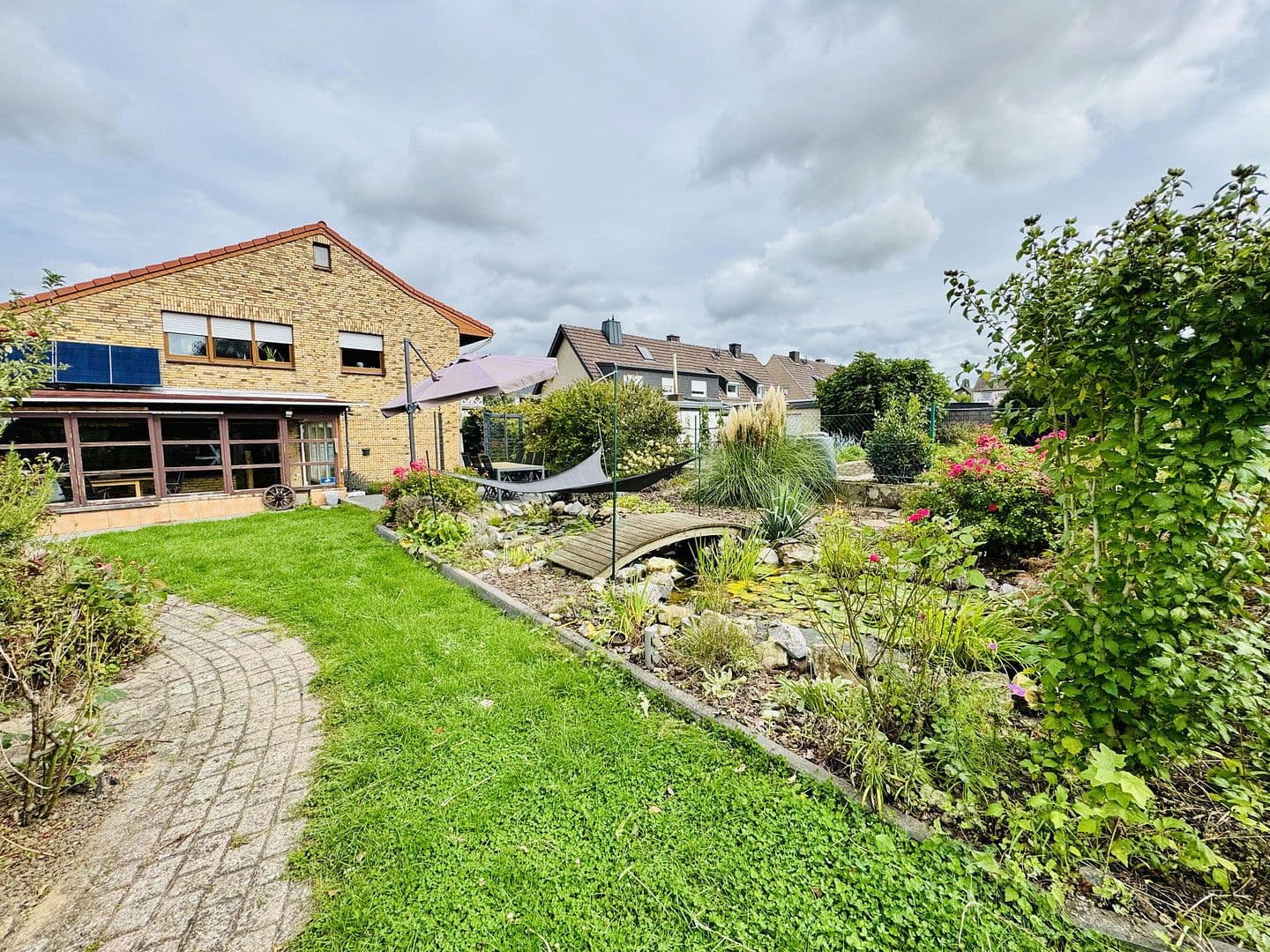 Prodej domu 182 m², pozemek 757 m², Aldenhoven, Severní Porýní-Vestfálsko Prodej domu 182 m², pozemek 757 m², Aldenhoven, Severní Porýní-Vestfálsko