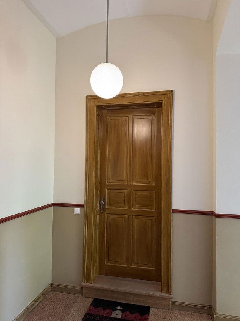 Prodej bytu 4+1 163 m², Berlin, Berlín Prodej bytu 4+1 163 m², Berlin, Berlín