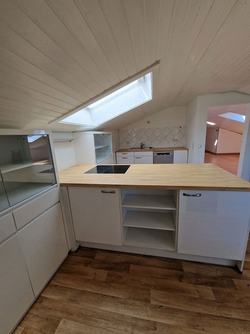 Pronájem bytu 2+kk 65 m², Birkelweg 36, Steinheim am Albuch, Bádensko-Württembersko Pronájem bytu 2+kk 65 m², Birkelweg 36, Steinheim am Albuch, Bádensko-Württembersko