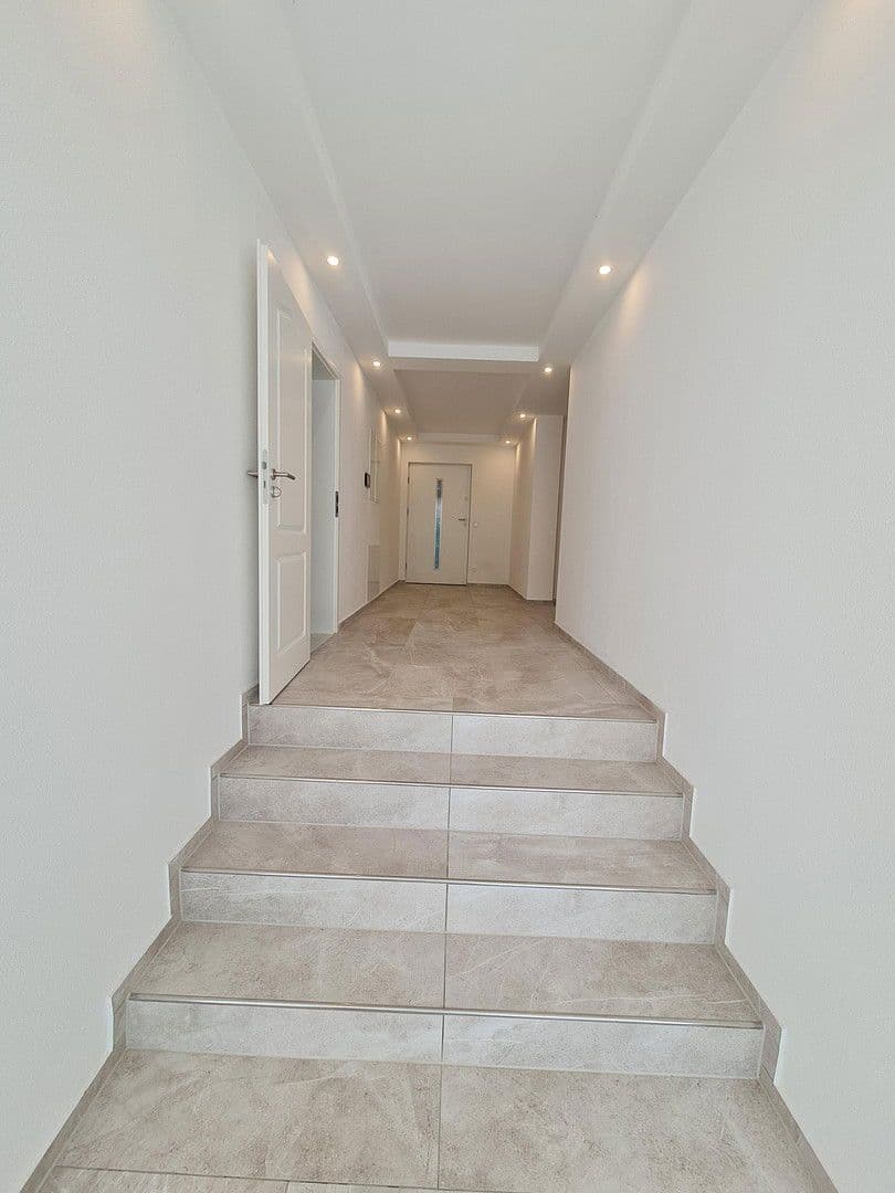 Prodej bytu 4+1 169 m², Pforzheim, Bádensko-Württembersko Prodej bytu 4+1 169 m², Pforzheim, Bádensko-Württembersko