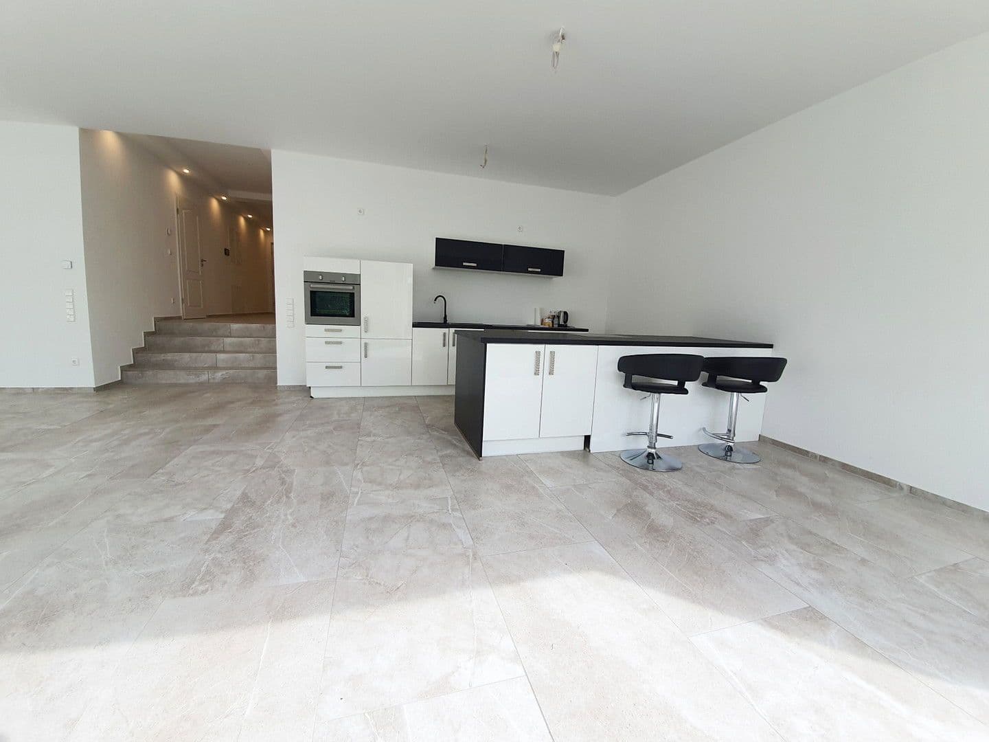 Prodej bytu 4+1 169 m², Pforzheim, Bádensko-Württembersko Prodej bytu 4+1 169 m², Pforzheim, Bádensko-Württembersko