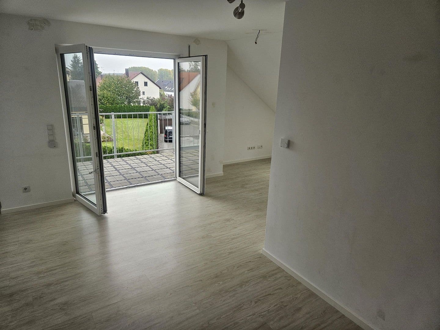 Pronájem bytu 2+1 48 m², Faust-Von-Stromberg-Str. 44, Erlangen, Bavorsko Pronájem bytu 2+1 48 m², Faust-Von-Stromberg-Str. 44, Erlangen, Bavorsko