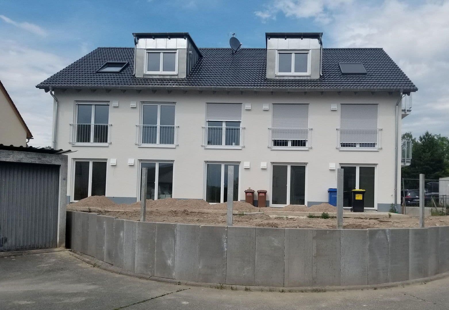 Pronájem bytu 2+1 48 m², Faust-Von-Stromberg-Str. 44, Erlangen, Bavorsko Pronájem bytu 2+1 48 m², Faust-Von-Stromberg-Str. 44, Erlangen, Bavorsko