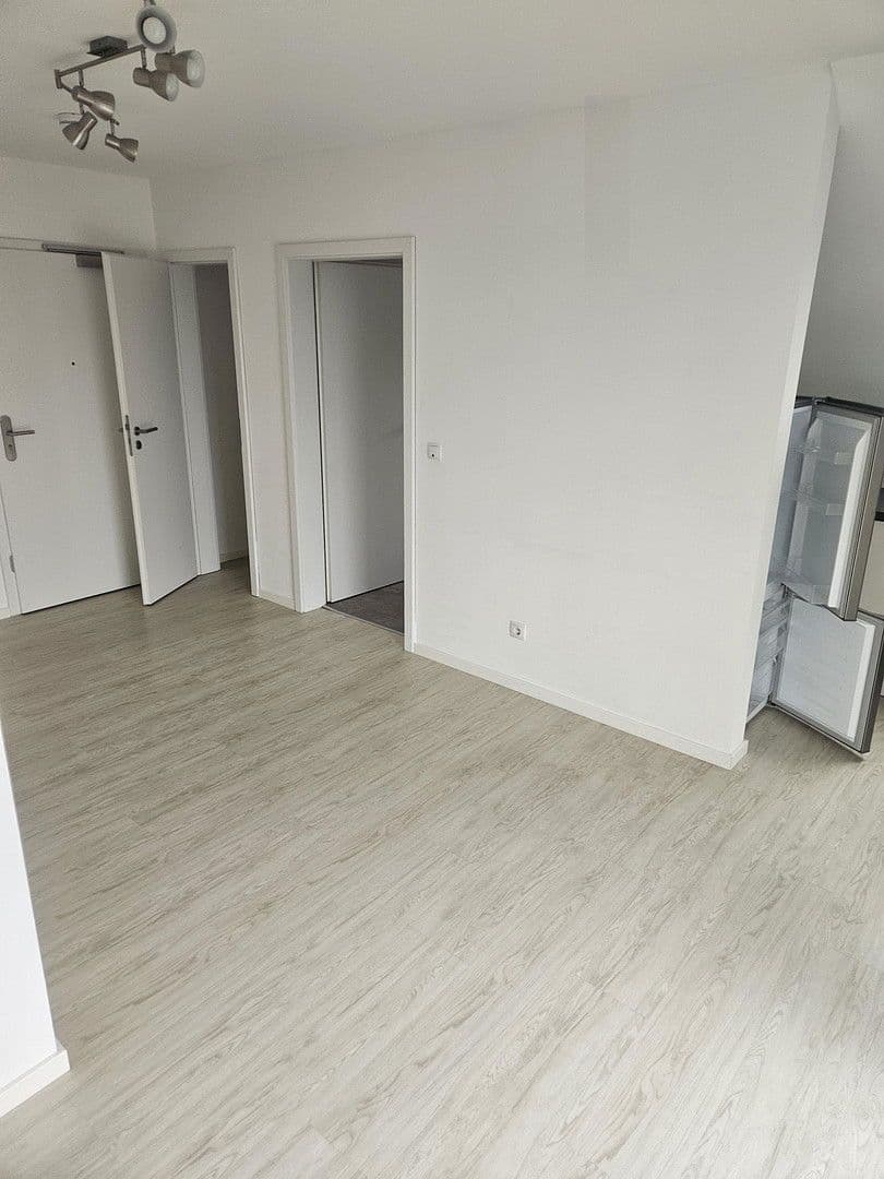 Pronájem bytu 2+1 48 m², Faust-Von-Stromberg-Str. 44, Erlangen, Bavorsko Pronájem bytu 2+1 48 m², Faust-Von-Stromberg-Str. 44, Erlangen, Bavorsko