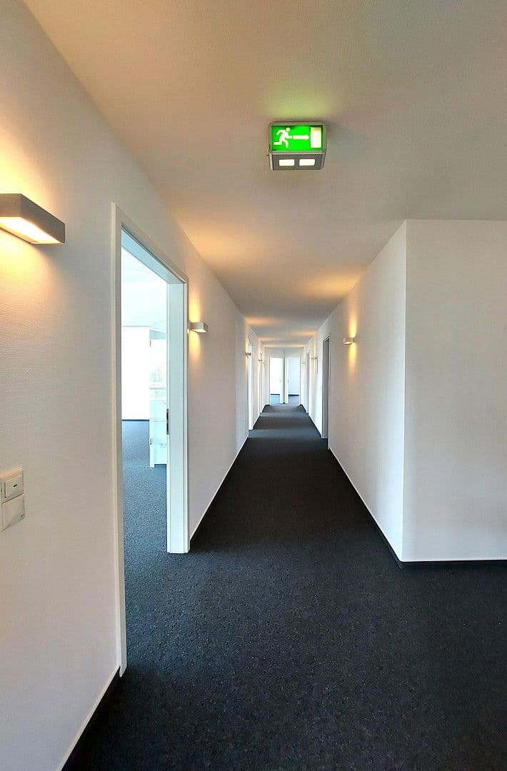 Pronájem kanceláře 3.510 m², Alzenau, Bavorsko Pronájem kanceláře 3.510 m², Alzenau, Bavorsko