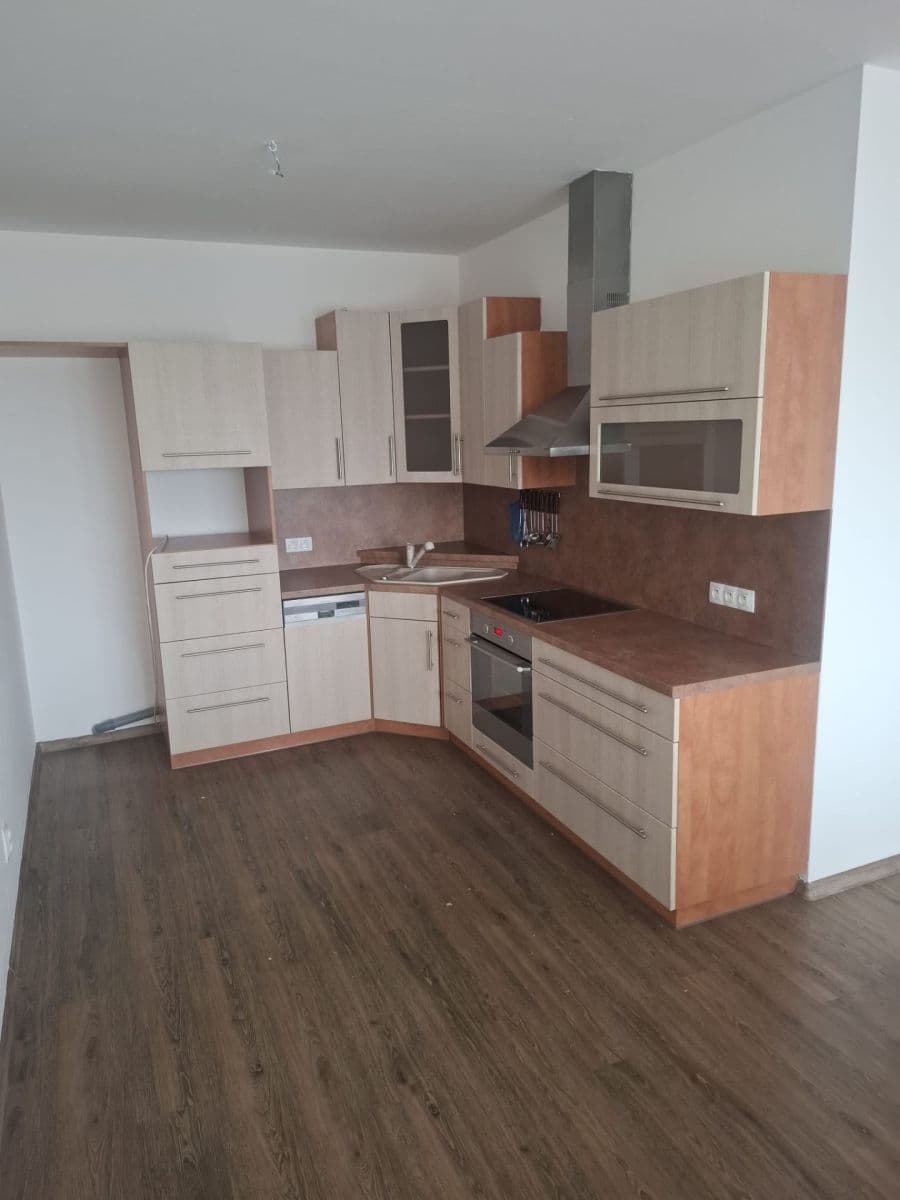 Pronájem bytu 2+kk 54 m², Štefánikova, Plzeň, Plzeňský kraj Pronájem bytu 2+kk 54 m², Štefánikova, Plzeň, Plzeňský kraj