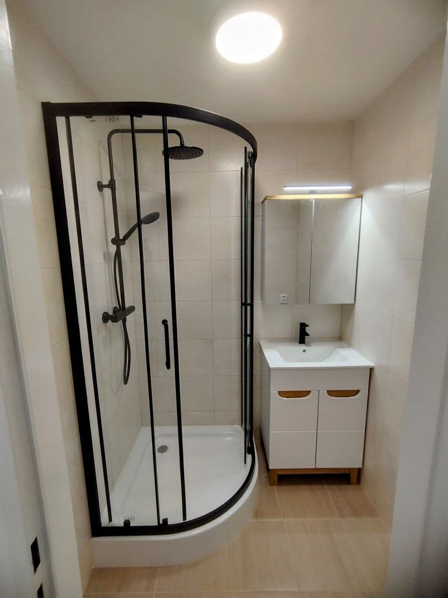 Prodej bytu 2+1 60 m², Pod nádražím, Kraslice, Karlovarský kraj Prodej bytu 2+1 60 m², Pod nádražím, Kraslice, Karlovarský kraj