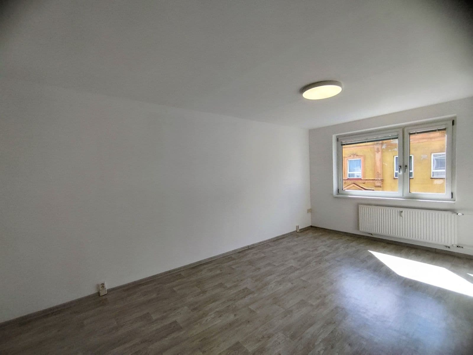 Prodej bytu 2+1 60 m², Pod nádražím, Kraslice, Karlovarský kraj Prodej bytu 2+1 60 m², Pod nádražím, Kraslice, Karlovarský kraj