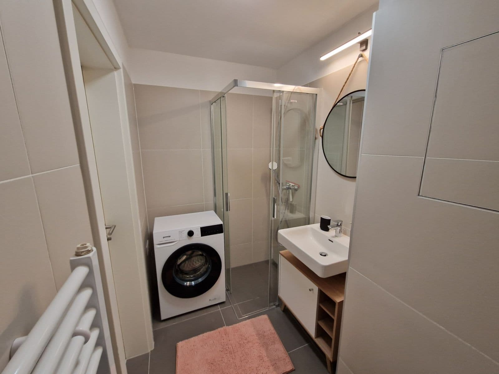 Pronájem bytu 1+1 30 m², Fialová, Petržalka, Bratislavský kraj Pronájem bytu 1+1 30 m², Fialová, Petržalka, Bratislavský kraj