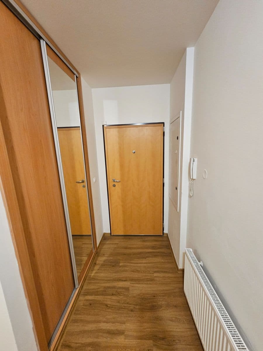 Pronájem bytu 3+kk 100 m², Tibetská, Praha, Praha Pronájem bytu 3+kk 100 m², Tibetská, Praha, Praha