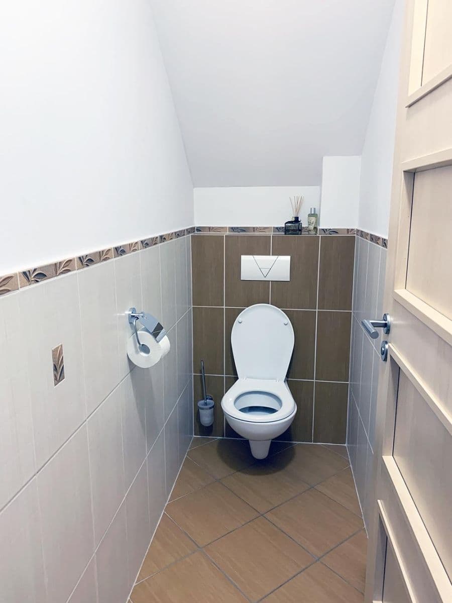 Prodej bytu 4+kk 115 m², Plzeňská, Králův Dvůr, Středočeský kraj Prodej bytu 4+kk 115 m², Plzeňská, Králův Dvůr, Středočeský kraj