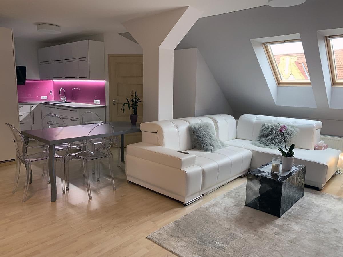 Prodej bytu 4+kk 115 m², Plzeňská, Králův Dvůr, Středočeský kraj Prodej bytu 4+kk 115 m², Plzeňská, Králův Dvůr, Středočeský kraj