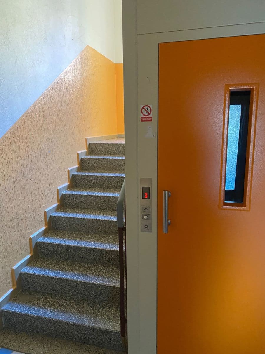 Pronájem bytu 1+1 43 m², sídliště Vajgar, Jindřichův Hradec, Jihočeský kraj Pronájem bytu 1+1 43 m², sídliště Vajgar, Jindřichův Hradec, Jihočeský kraj