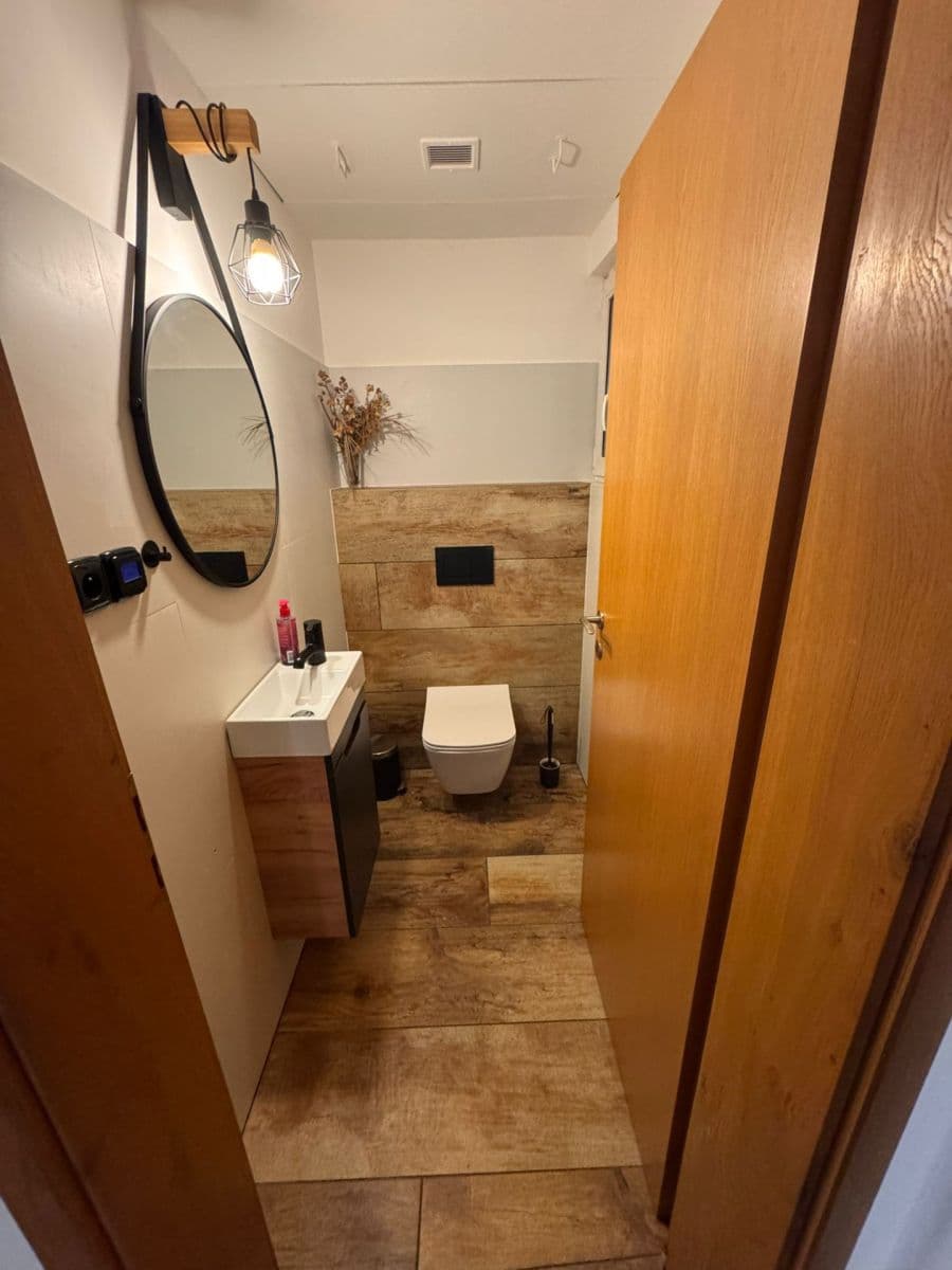 Pronájem bytu 2+kk 58 m², Husitská, Praha, Praha Pronájem bytu 2+kk 58 m², Husitská, Praha, Praha