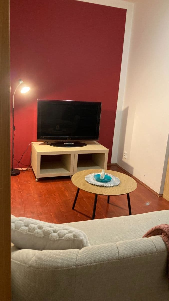 Pronájem bytu 2+kk 49 m², Hakenova, Poděbrady, Středočeský kraj Pronájem bytu 2+kk 49 m², Hakenova, Poděbrady, Středočeský kraj