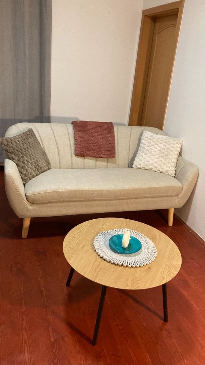 Pronájem bytu 2+kk 49 m², Hakenova, Poděbrady, Středočeský kraj Pronájem bytu 2+kk 49 m², Hakenova, Poděbrady, Středočeský kraj