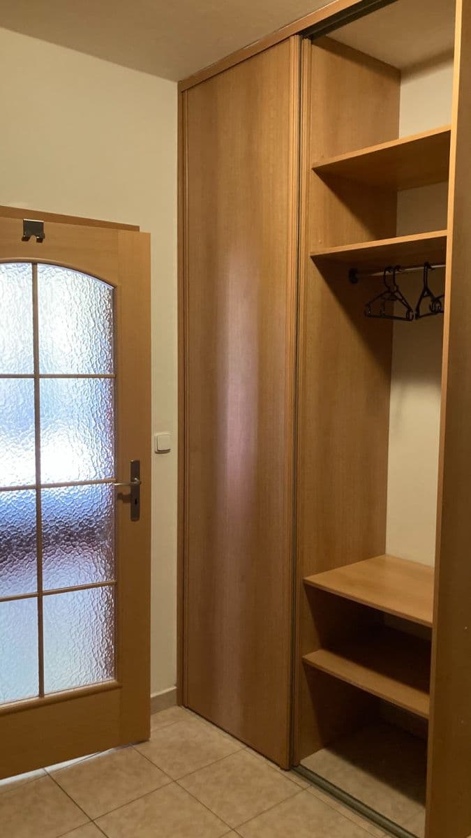 Pronájem bytu 2+kk 49 m², Hakenova, Poděbrady, Středočeský kraj Pronájem bytu 2+kk 49 m², Hakenova, Poděbrady, Středočeský kraj