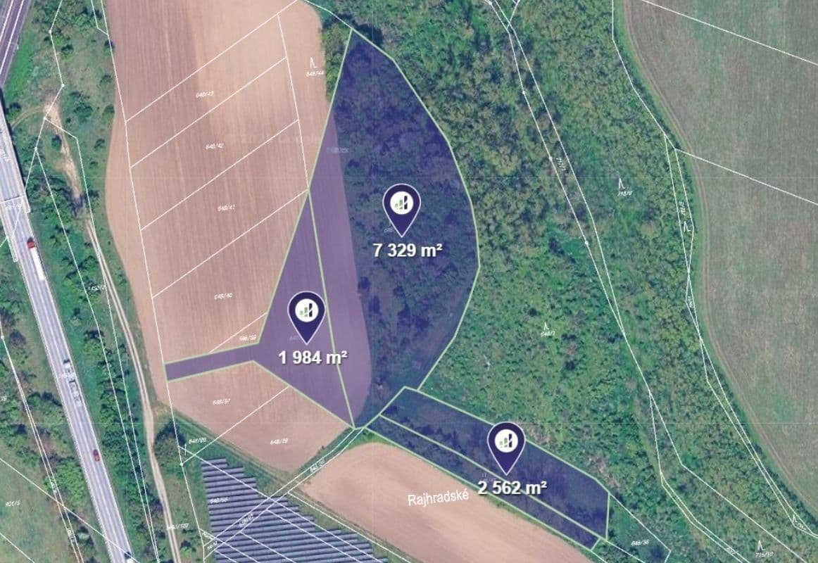 Prodej pozemku 1.979 m², Vojkovice, Jihomoravský kraj Prodej pozemku 1.979 m², Vojkovice, Jihomoravský kraj