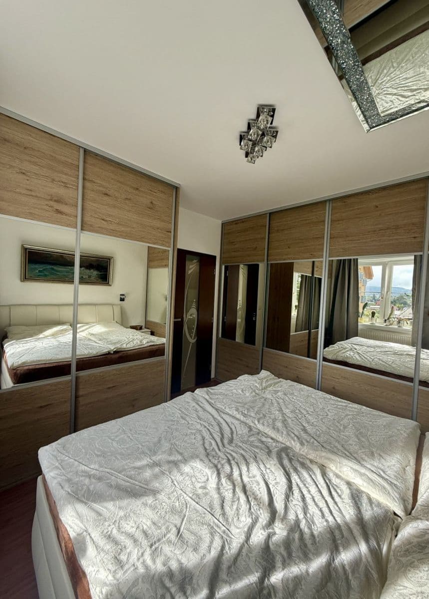 Prodej bytu 3+1 83 m², Nádvorní, Liberec, Liberecký kraj Prodej bytu 3+1 83 m², Nádvorní, Liberec, Liberecký kraj