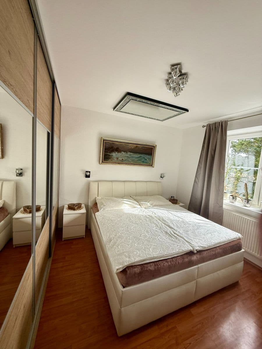 Prodej bytu 3+1 83 m², Nádvorní, Liberec, Liberecký kraj Prodej bytu 3+1 83 m², Nádvorní, Liberec, Liberecký kraj