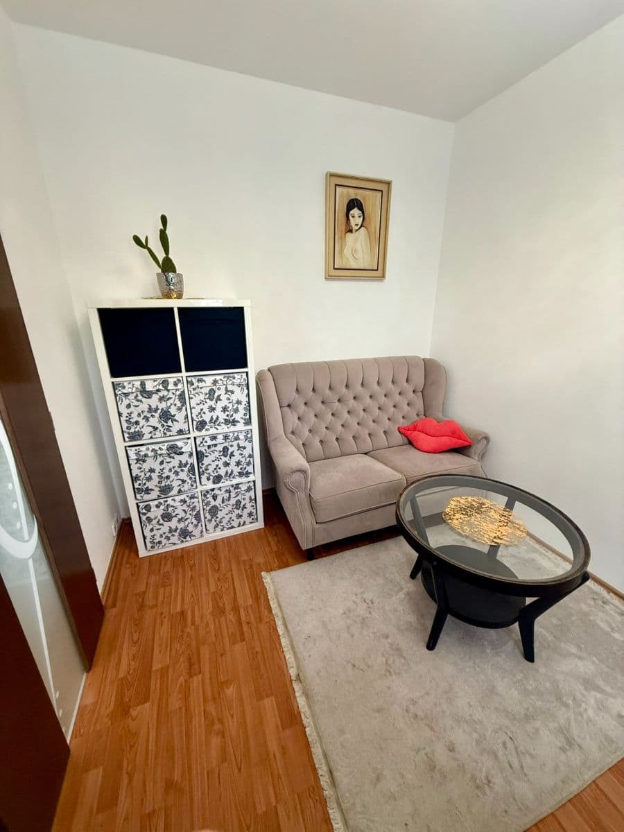 Prodej bytu 3+1 83 m², Nádvorní, Liberec, Liberecký kraj Prodej bytu 3+1 83 m², Nádvorní, Liberec, Liberecký kraj