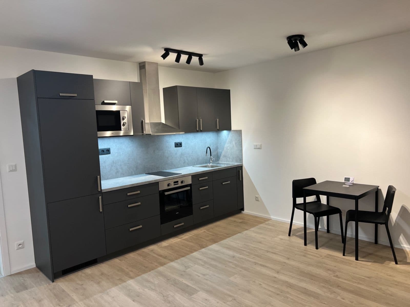 Pronájem bytu 1+kk 30 m², Auerswaldova, Brno, Jihomoravský kraj Pronájem bytu 1+kk 30 m², Auerswaldova, Brno, Jihomoravský kraj