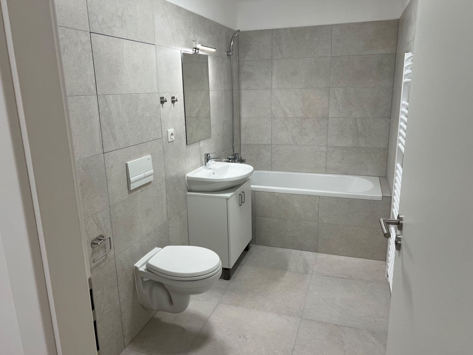 Pronájem bytu 1+kk 30 m², Auerswaldova, Brno, Jihomoravský kraj Pronájem bytu 1+kk 30 m², Auerswaldova, Brno, Jihomoravský kraj