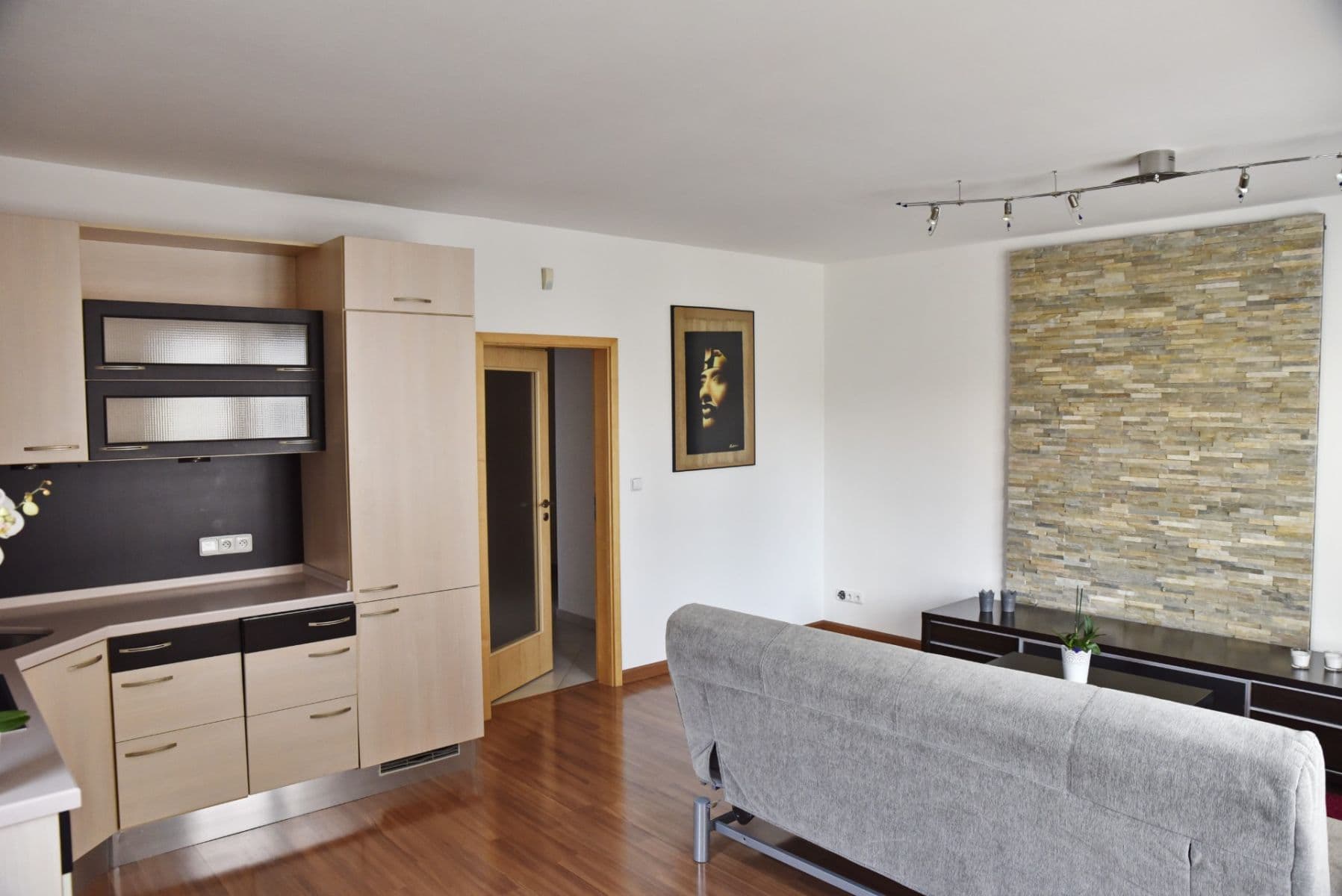 Pronájem bytu 2+kk 56 m², Velenovského, Praha, Praha Pronájem bytu 2+kk 56 m², Velenovského, Praha, Praha