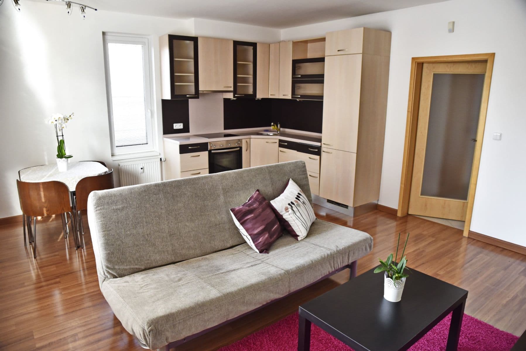 Pronájem bytu 2+kk 56 m², Velenovského, Praha, Praha Pronájem bytu 2+kk 56 m², Velenovského, Praha, Praha