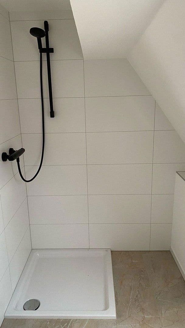 Pronájem domu 86 m², pozemek 20 m², Calw, Bádensko-Württembersko Pronájem domu 86 m², pozemek 20 m², Calw, Bádensko-Württembersko