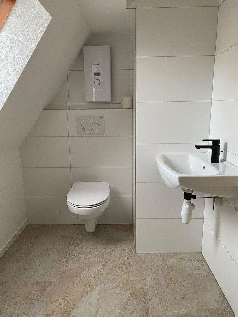 Pronájem domu 86 m², pozemek 20 m², Calw, Bádensko-Württembersko Pronájem domu 86 m², pozemek 20 m², Calw, Bádensko-Württembersko