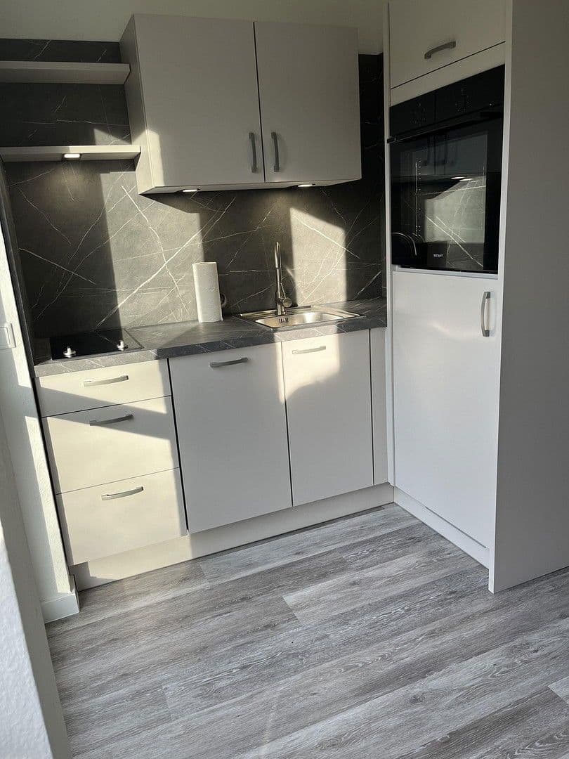 Pronájem bytu 2+1 34 m², Gartenstraße 56, Eschweiler, Severní Porýní-Vestfálsko Pronájem bytu 2+1 34 m², Gartenstraße 56, Eschweiler, Severní Porýní-Vestfálsko