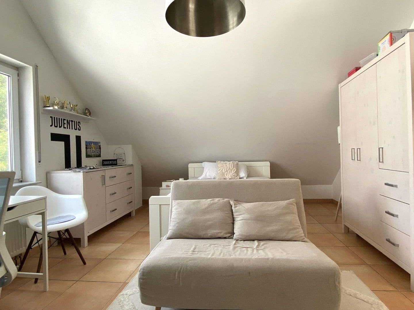 Prodej bytu 4+1 151 m², Rebenweg 11, Eislingen/Fils, Bádensko-Württembersko Prodej bytu 4+1 151 m², Rebenweg 11, Eislingen/Fils, Bádensko-Württembersko