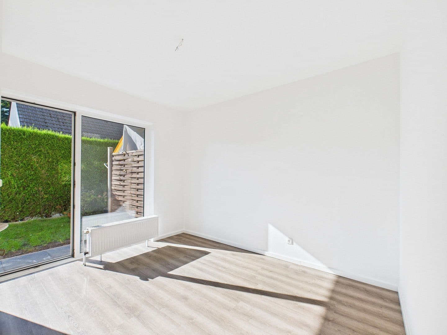 Pronájem bytu 3+1 81 m², Claus-Hinrich-str. 15, Bremen, Bremen Pronájem bytu 3+1 81 m², Claus-Hinrich-str. 15, Bremen, Bremen