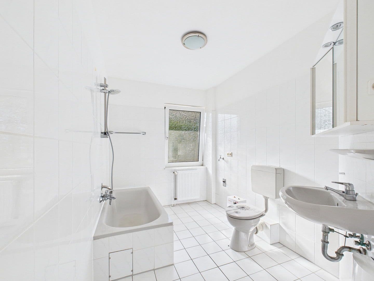 Pronájem bytu 3+1 81 m², Claus-Hinrich-str. 15, Bremen, Bremen Pronájem bytu 3+1 81 m², Claus-Hinrich-str. 15, Bremen, Bremen