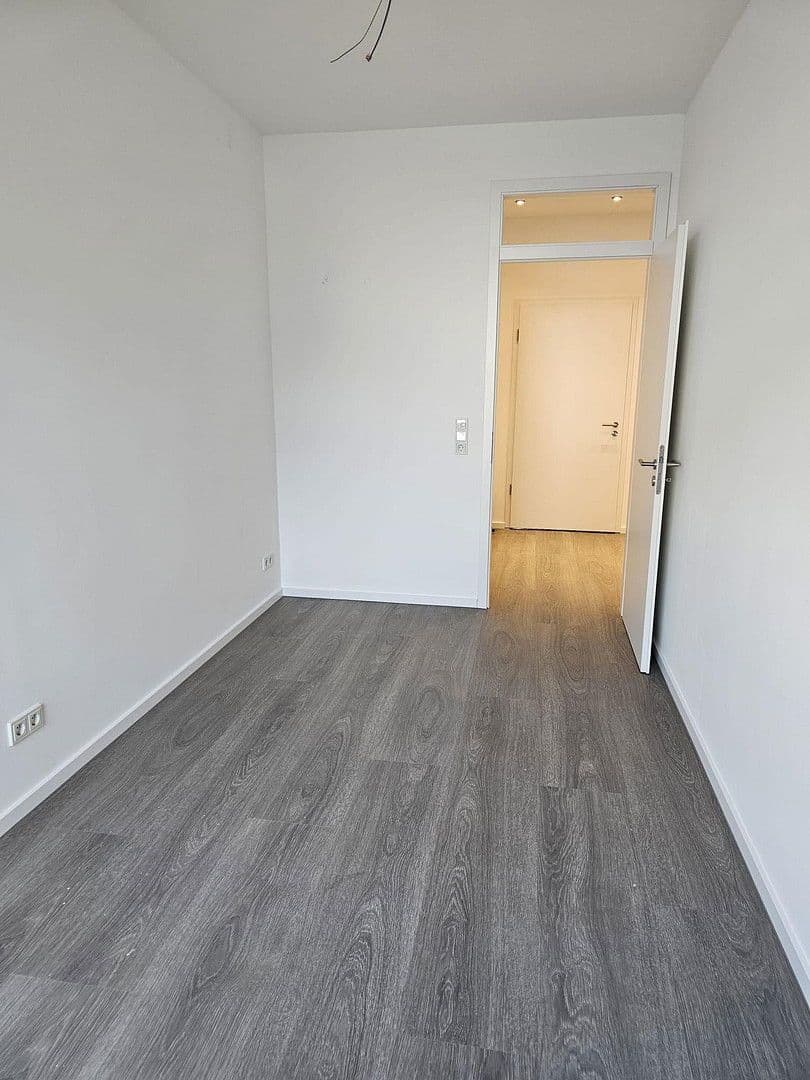 Pronájem bytu 3+kk 105 m², Haupstraße 221, Bergisch Gladbach, Severní Porýní-Vestfálsko Pronájem bytu 3+kk 105 m², Haupstraße 221, Bergisch Gladbach, Severní Porýní-Vestfálsko