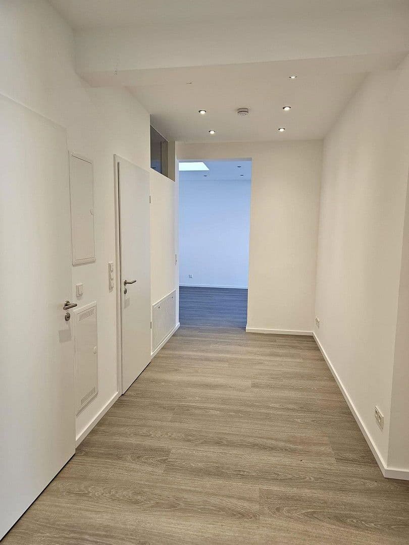 Pronájem bytu 3+kk 105 m², Haupstraße 221, Bergisch Gladbach, Severní Porýní-Vestfálsko Pronájem bytu 3+kk 105 m², Haupstraße 221, Bergisch Gladbach, Severní Porýní-Vestfálsko