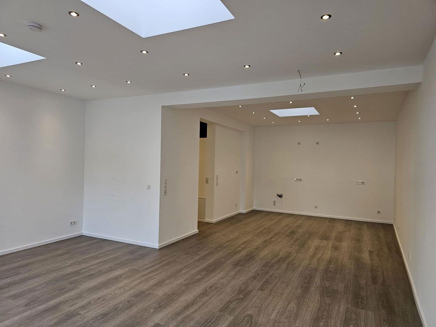 Pronájem bytu 3+kk 105 m², Haupstraße 221, Bergisch Gladbach, Severní Porýní-Vestfálsko Pronájem bytu 3+kk 105 m², Haupstraße 221, Bergisch Gladbach, Severní Porýní-Vestfálsko