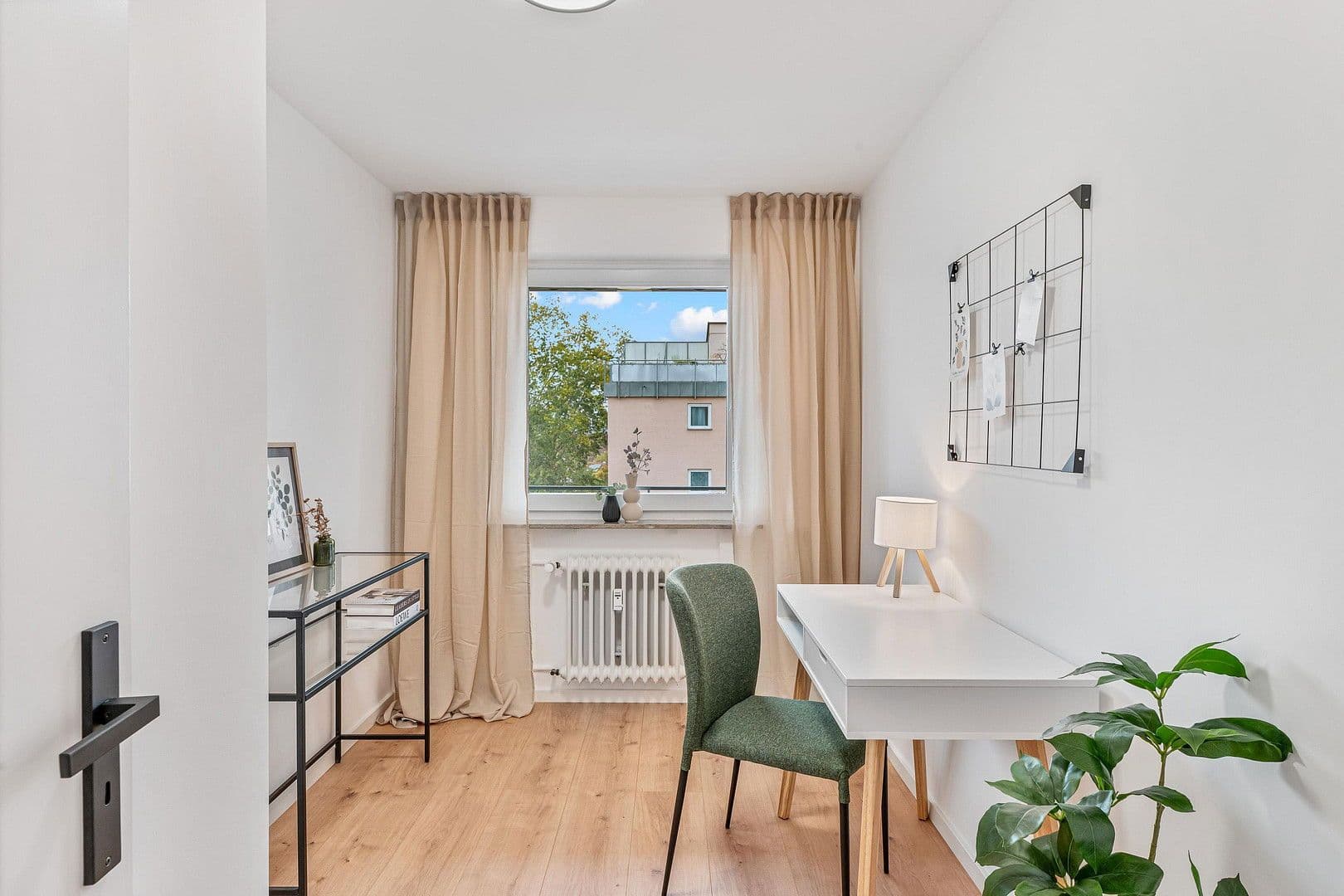 Prodej bytu 3+1 75 m², Leonberg, Bádensko-Württembersko Prodej bytu 3+1 75 m², Leonberg, Bádensko-Württembersko