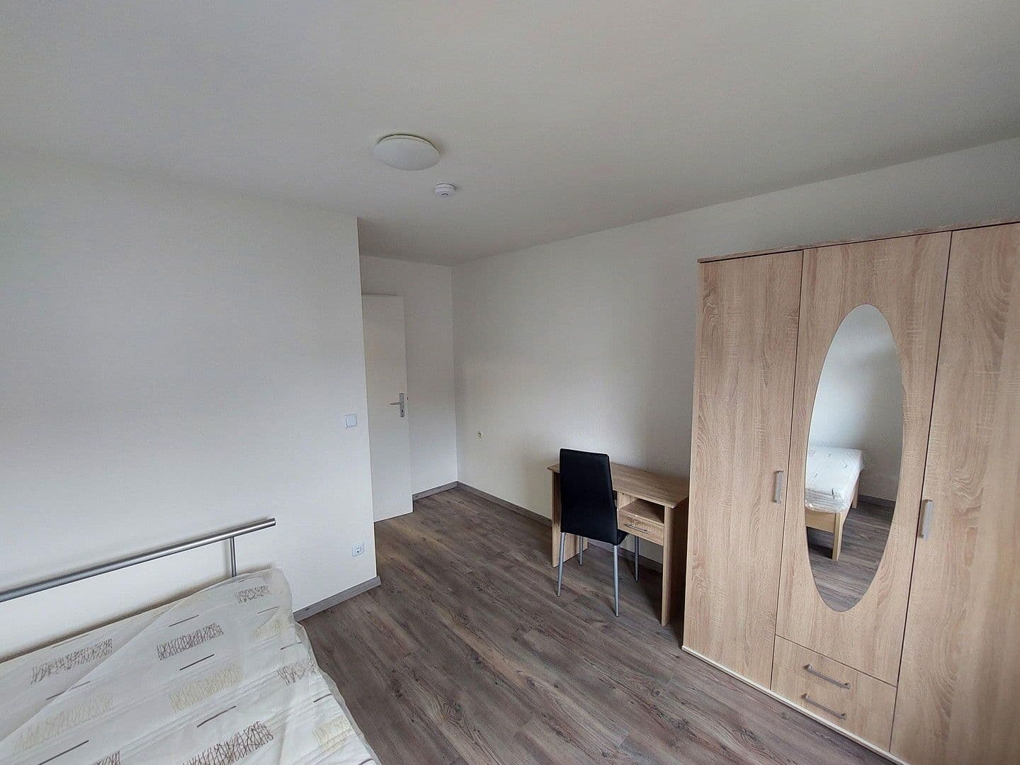 Pronájem bytu 3+1 20 m², Grillparzerweg 6, Heilbronn, Heilbronn, Bádensko-Württembersko Pronájem bytu 3+1 20 m², Grillparzerweg 6, Heilbronn, Heilbronn, Bádensko-Württembersko