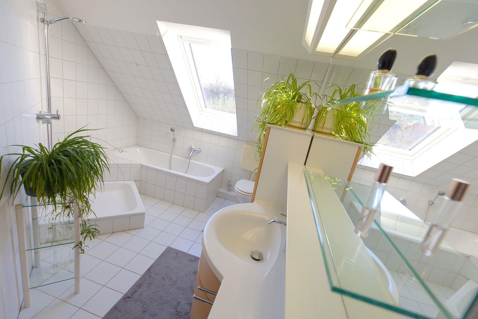 Prodej domu 102 m², pozemek 185 m², Norderstedt, Šlesvicko-Holštýnsko Prodej domu 102 m², pozemek 185 m², Norderstedt, Šlesvicko-Holštýnsko