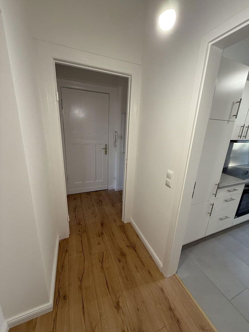 Pronájem bytu 1+1 60 m², Auguste Viktoria Allee 67, Berlin, Berlín Pronájem bytu 1+1 60 m², Auguste Viktoria Allee 67, Berlin, Berlín