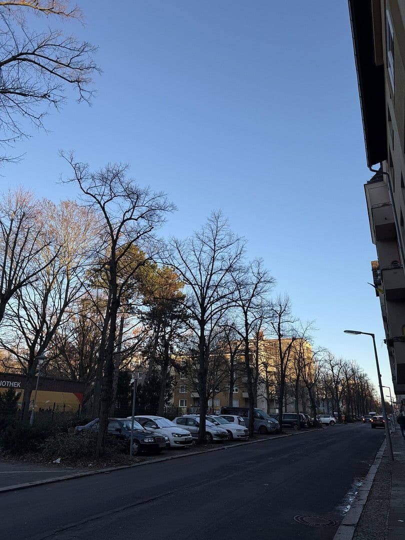 Pronájem bytu 1+1 60 m², Auguste Viktoria Allee 67, Berlin, Berlín Pronájem bytu 1+1 60 m², Auguste Viktoria Allee 67, Berlin, Berlín