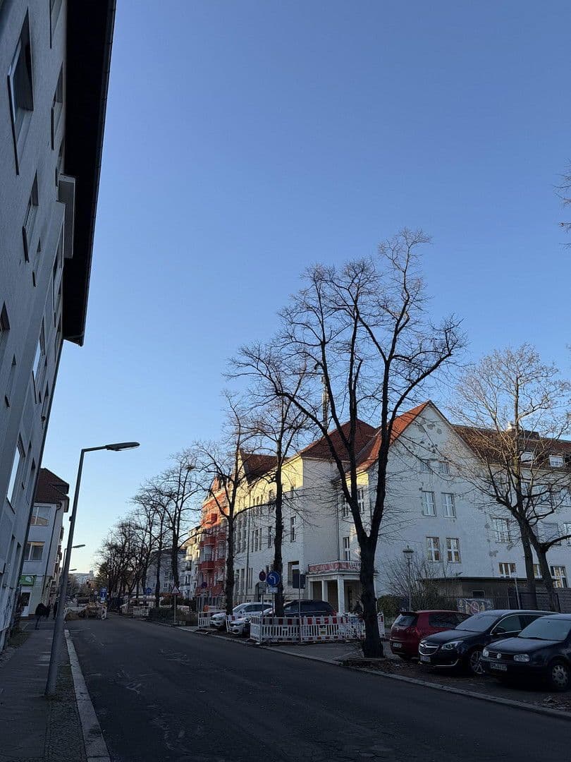 Pronájem bytu 1+1 60 m², Auguste Viktoria Allee 67, Berlin, Berlín Pronájem bytu 1+1 60 m², Auguste Viktoria Allee 67, Berlin, Berlín