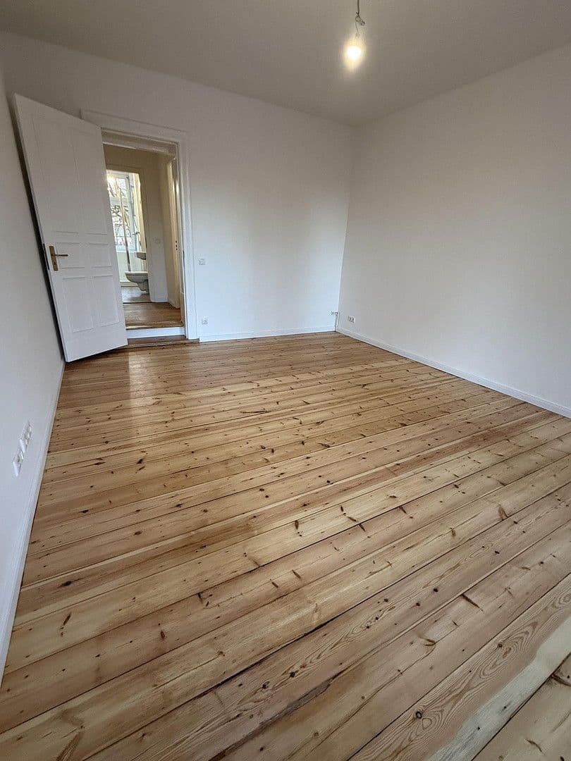 Pronájem bytu 1+1 60 m², Auguste Viktoria Allee 67, Berlin, Berlín Pronájem bytu 1+1 60 m², Auguste Viktoria Allee 67, Berlin, Berlín