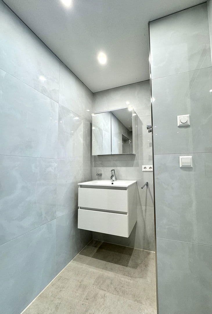 Pronájem bytu 1+kk 38 m², Wasenstraße 31, Stuttgart, Bádensko-Württembersko Pronájem bytu 1+kk 38 m², Wasenstraße 31, Stuttgart, Bádensko-Württembersko