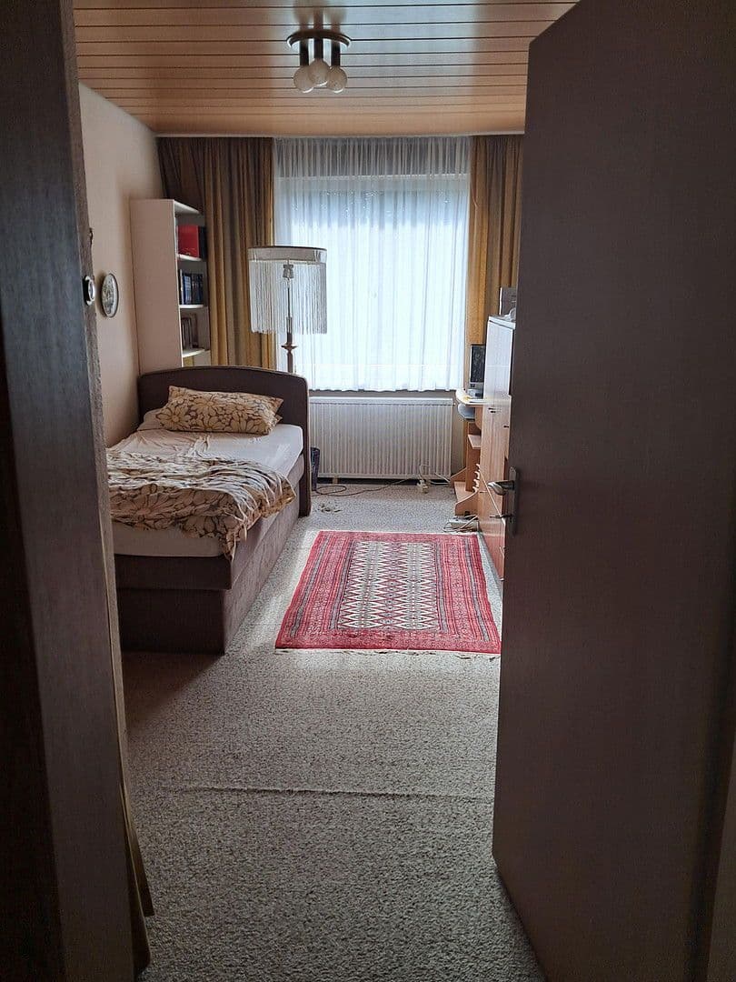 Prodej domu 96 m², pozemek 202 m², Wuppertal, Severní Porýní-Vestfálsko Prodej domu 96 m², pozemek 202 m², Wuppertal, Severní Porýní-Vestfálsko